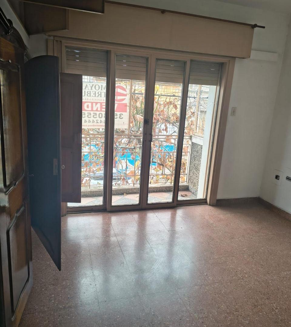 Foto de DEPARTAMENTO PH PLANTA ALTA EN ALQUILER EN CALLE SANTA ROSA 2218 B, imagen 3