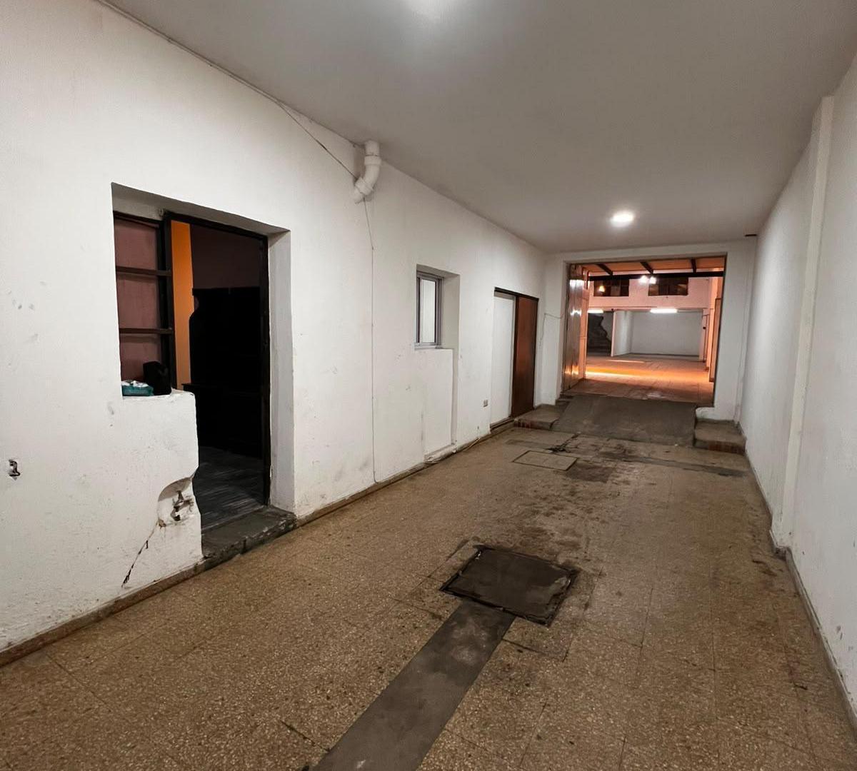 Foto de GALPON EN ALQUILER A UNA CUADRA DE JULIO A ROCA, imagen 1