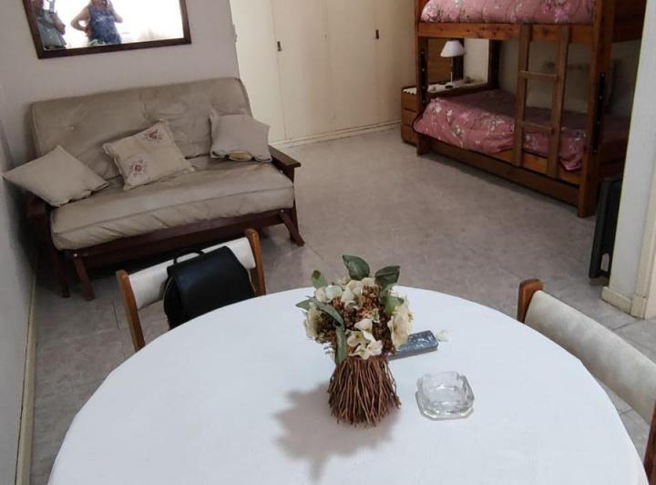 Foto de Departamento en ALQUILER DE TEMPORADA de 1 ambiente en Alte. Brown y, imagen 3