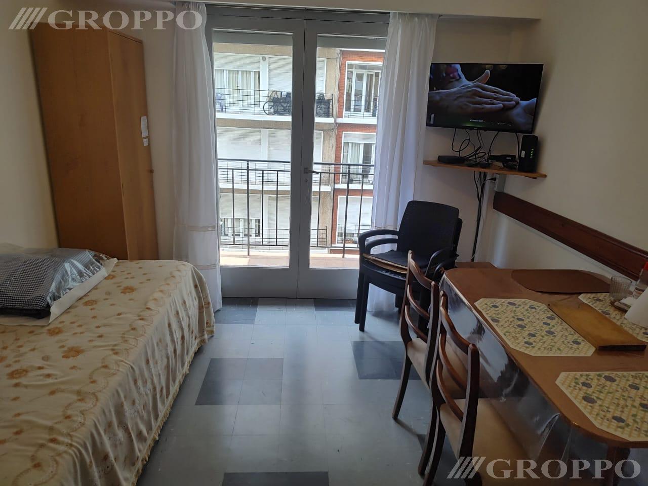 2 ambientes en Terminal Vieja - calle con balcon