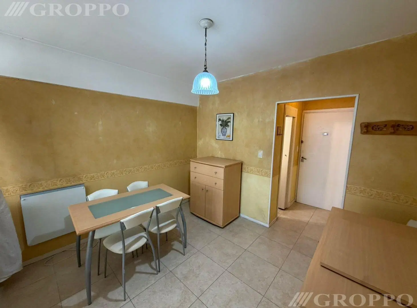1 AMBIENTE DIVIDIDO A LA CALLE CON BALCON - LAMADRID Y FALUCHO 8