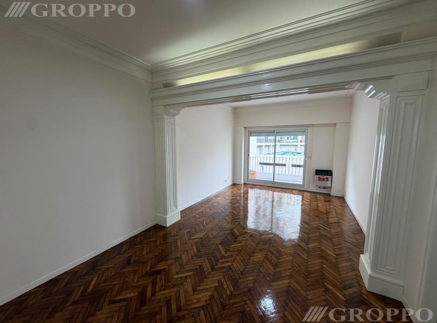 Foto de PISO 4 AMBIENTES A LA CALLE CON 2 BALCONES RECICLADO, imagen 4