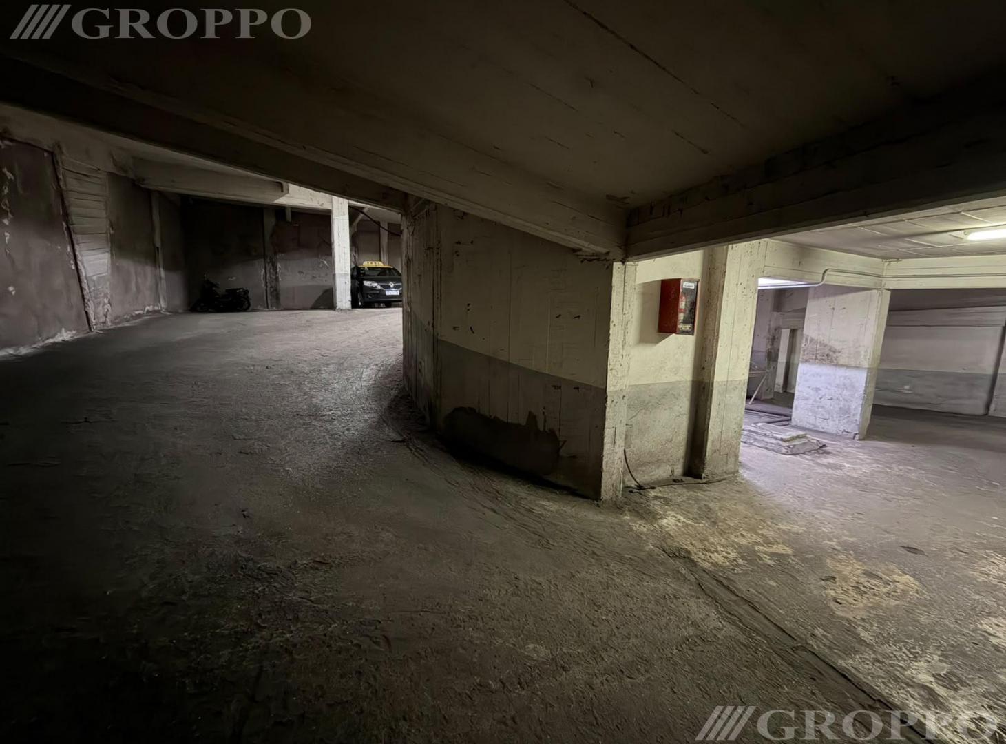 Foto de Cochera FIJA para auto/camioneta en Plaza Colón - 2° subsuelo por rampa, imagen 3