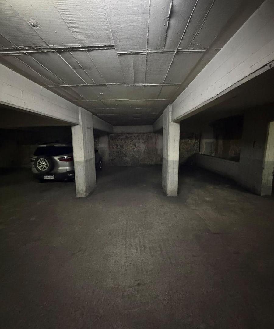 Foto de Cochera FIJA para auto/camioneta en Plaza Colón - 2° subsuelo por rampa, imagen 2