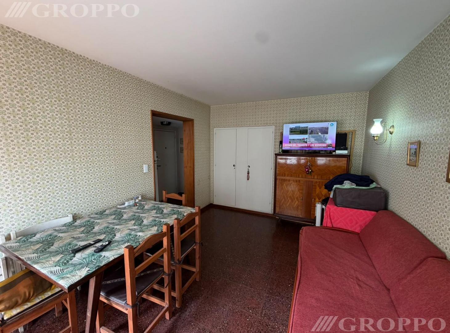 Foto de Departamento en Plaza Colon 2 AMBIENTES A LA CALLE CON BALCON - 44M2, imagen 4