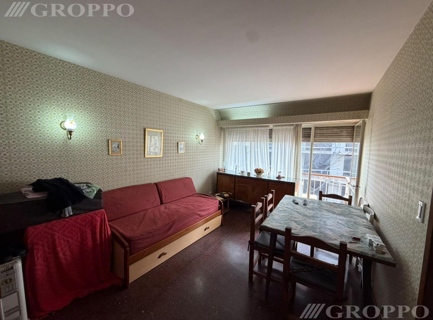 Foto de Departamento en Plaza Colon 2 AMBIENTES A LA CALLE CON BALCON - 44M2, imagen 1