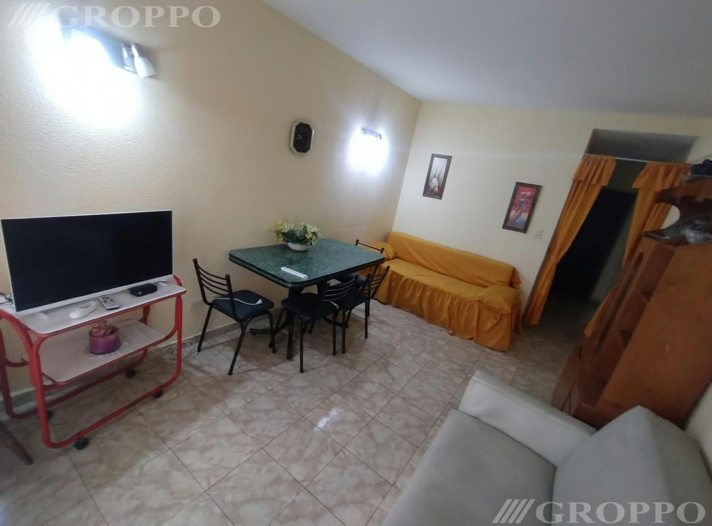 Foto de DEPTO 2 AMBIENTES CON BALCÓN - OPORTUNIDAD, imagen 2