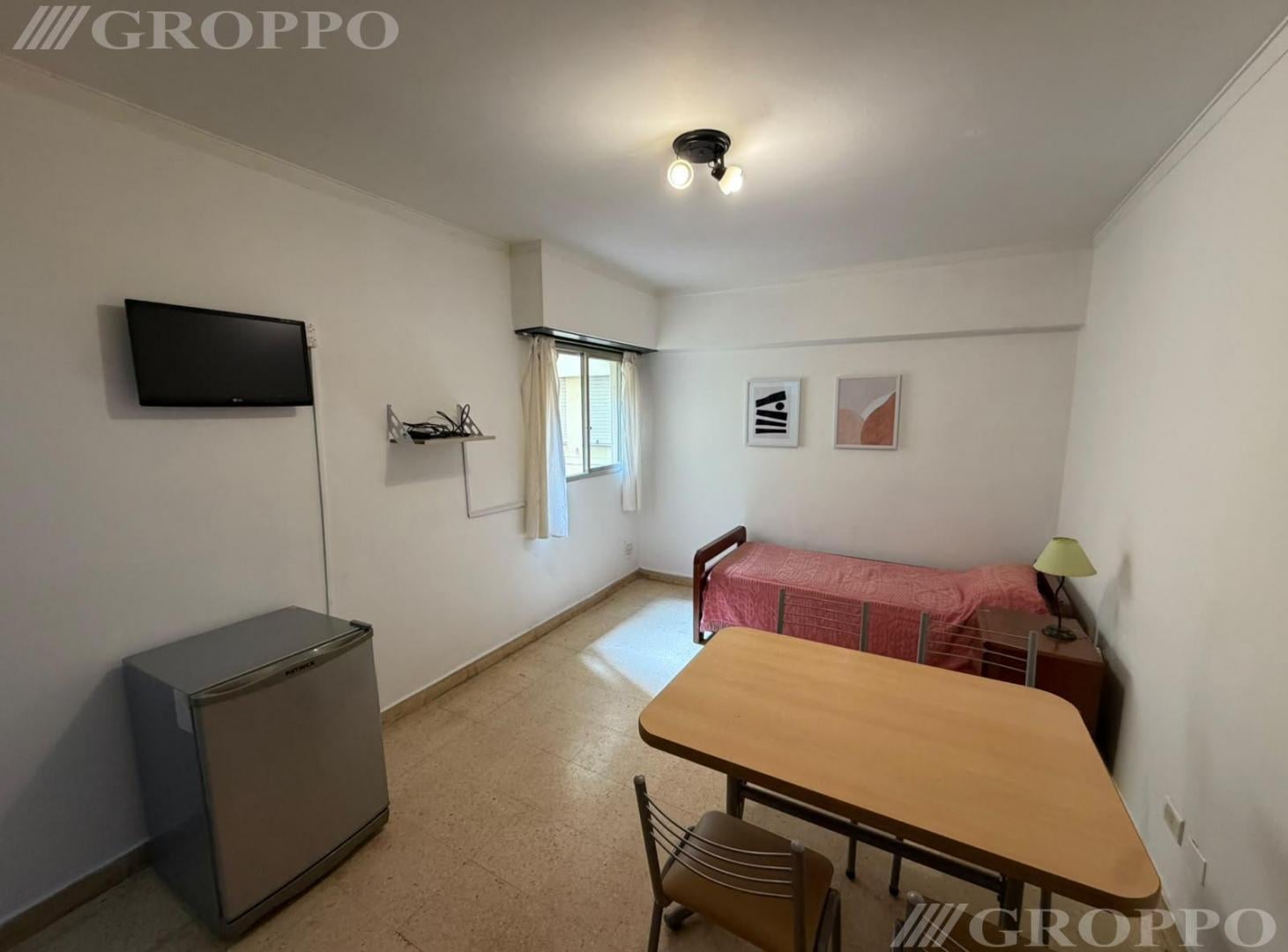 Foto de Departamento 1 AMBIENTE EN MUY BUEN ESTADO, imagen 2