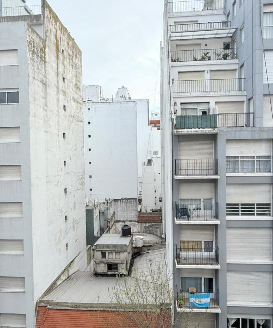 Foto de Departamento en Centro 1 AMBIENTE A LA CALLE CON BALCON FRANCES, imagen 5