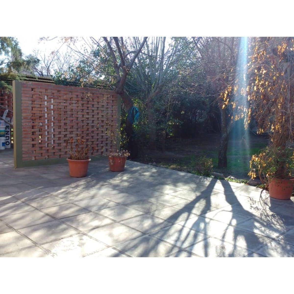Vendo Casa Mas 3 Dptos en Pleno Centro de Mina 3