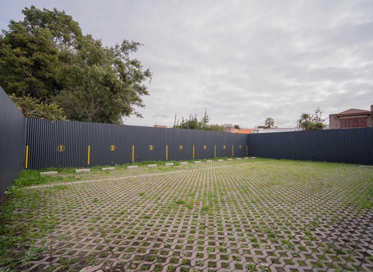 Foto de Local Comercial a Estrenar Gonnet - 671 m2- 7 cocheras. Rentabilidad, imagen 4