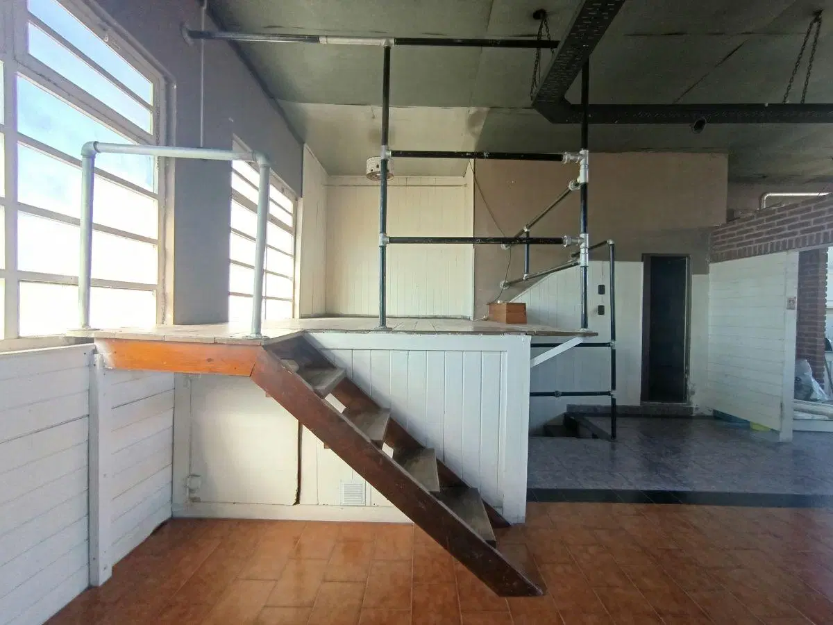 PH tipo LOFT en Alquiler 24 meses - 1er piso por escalera 2