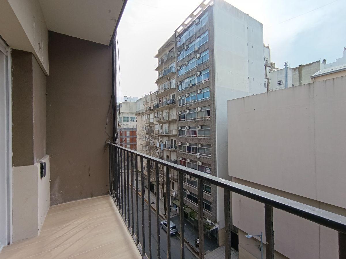 Foto de Venta 3 ambientes a la calle - Plaza Colon, imagen 1