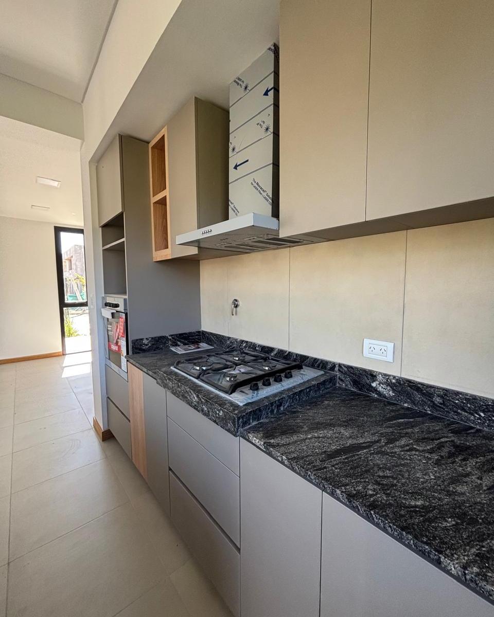 Vendo Exclusivo Duplex Barrio Privado 3