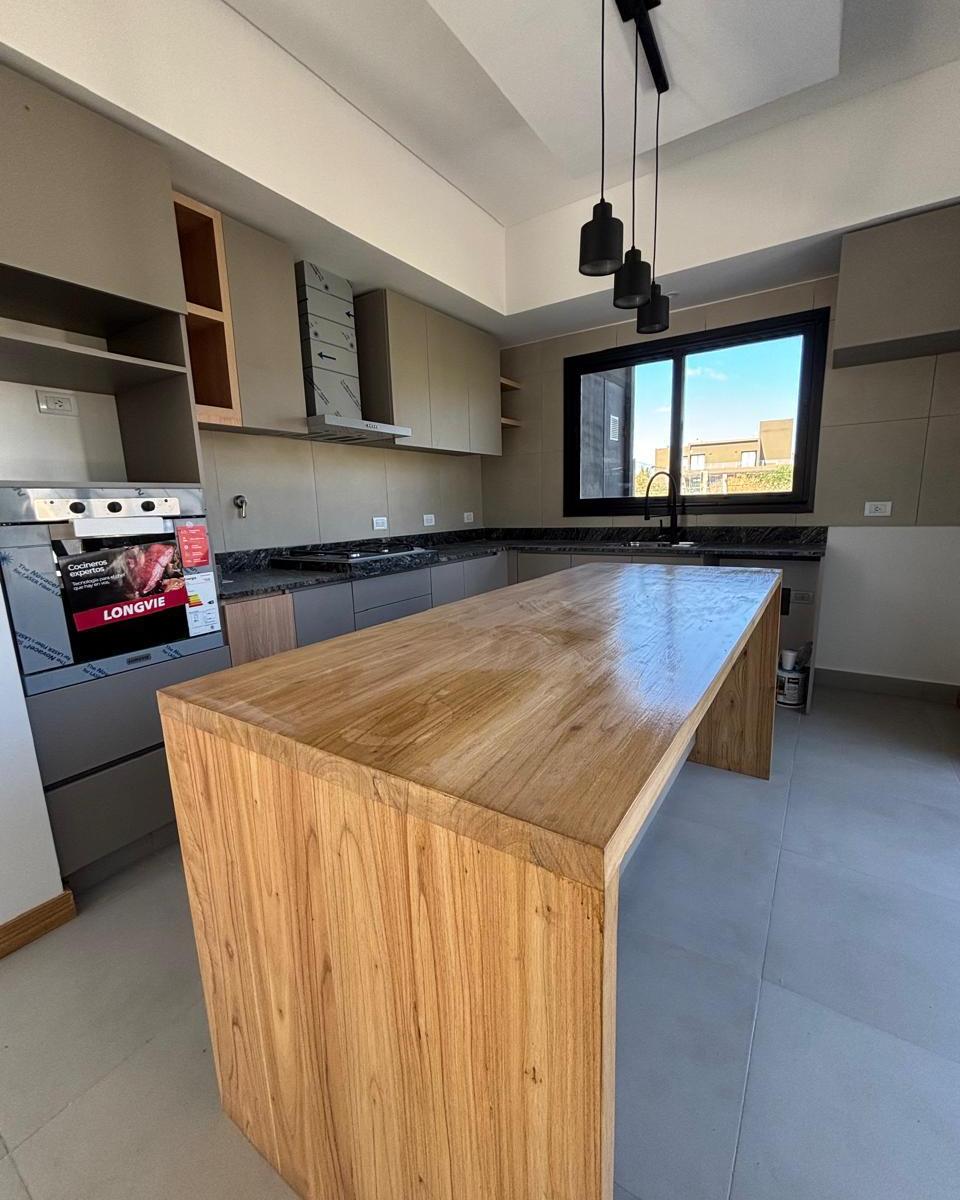 Vendo Exclusivo Duplex Barrio Privado 4