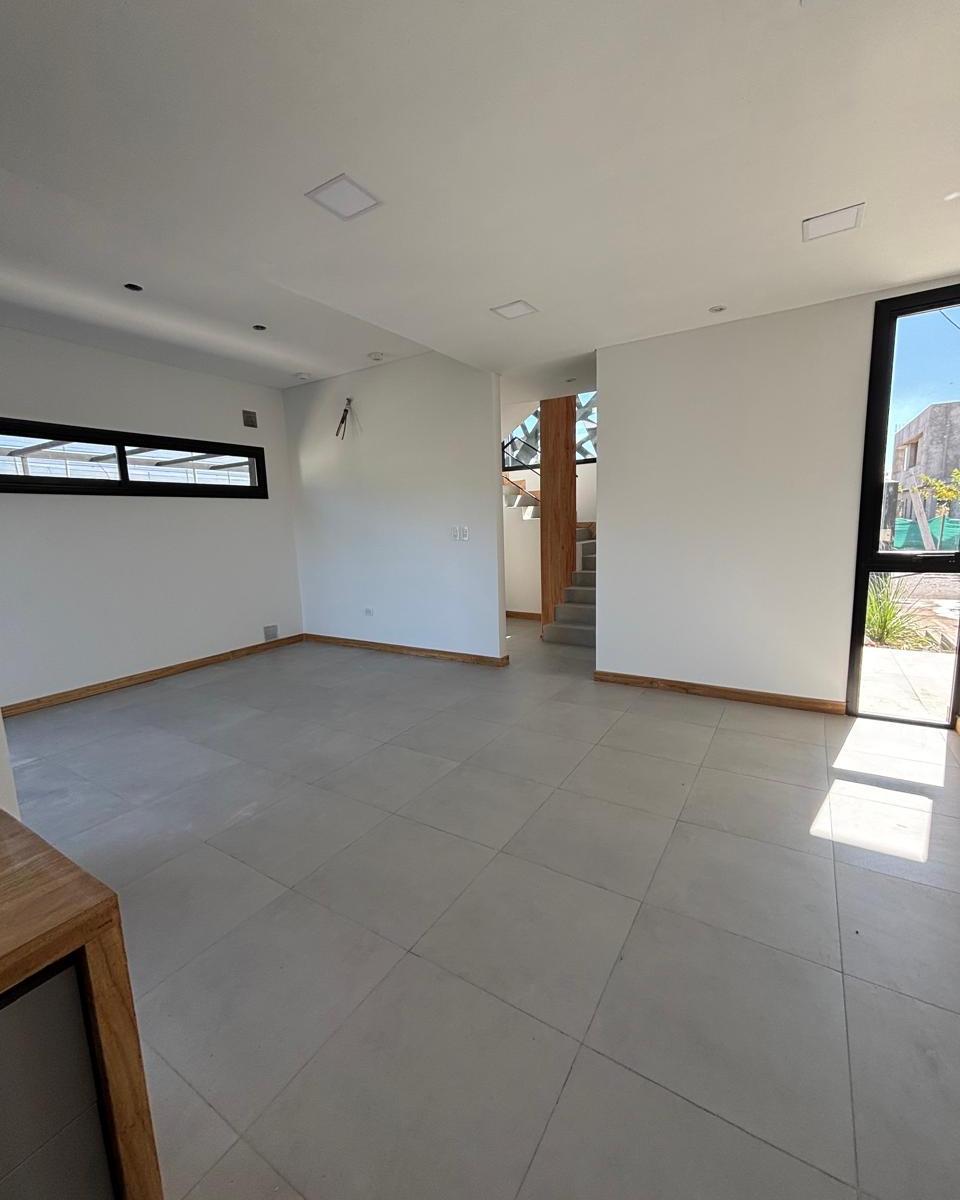 Vendo Exclusivo Duplex Barrio Privado 5