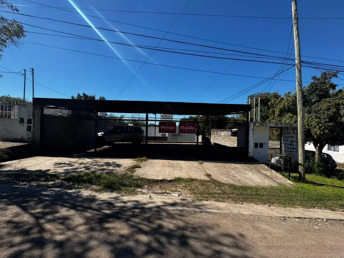 HOUSING EN SALDÁN — 3 DORMITORIOS, PATIO Y DOBLE COCHERA A 1 CUADRAS DE LA PLAZA DE LOS CAÑONES 2