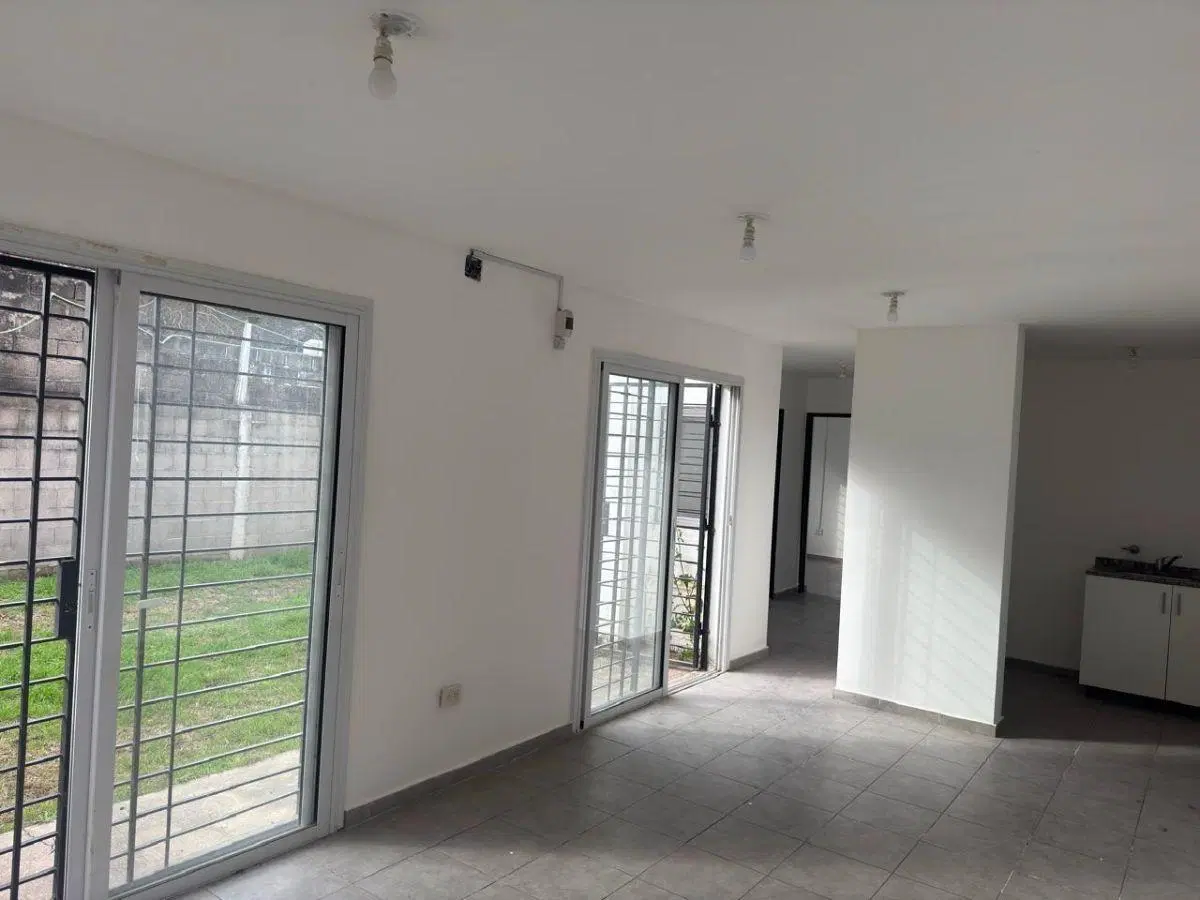 Alquiler Casa 2 dorm, Saldan, Housing 1