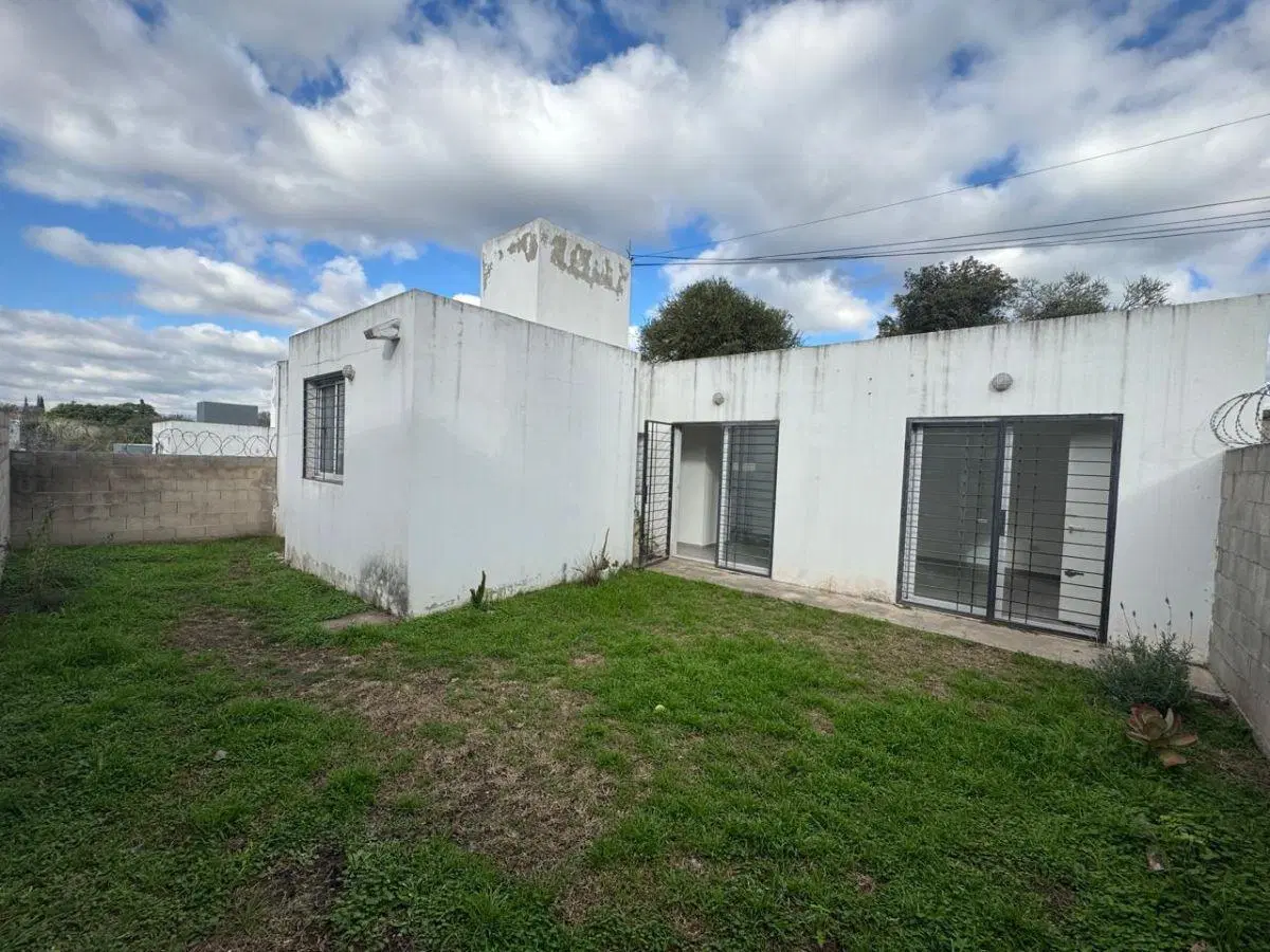 Alquiler Casa 2 dorm, Saldan, Housing 8