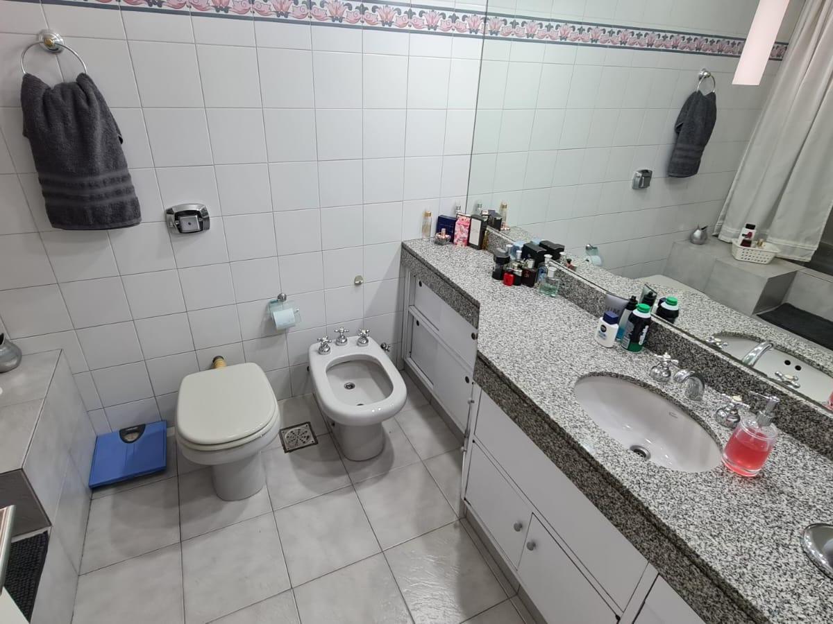 Excelente Depto 5 amb en venta