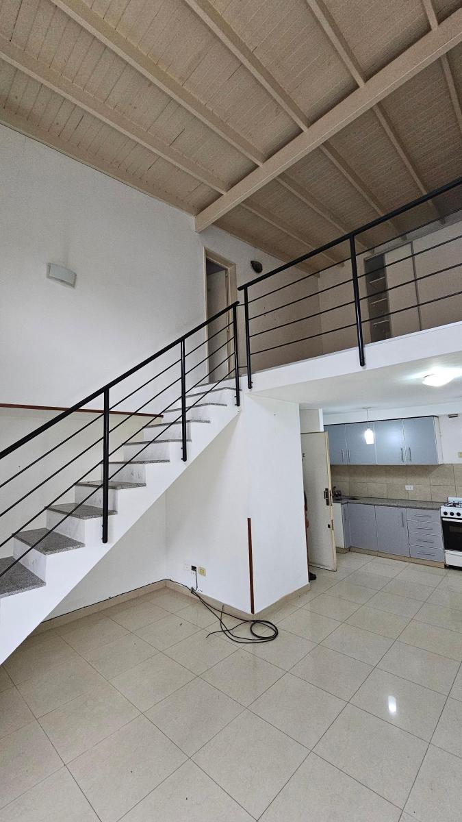 Foto de LANUSITA / Departamento 2 amb en VENTA, imagen 2