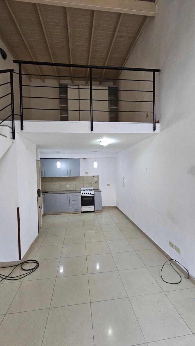 Foto de LANUSITA / Departamento 2 amb en VENTA, imagen 5