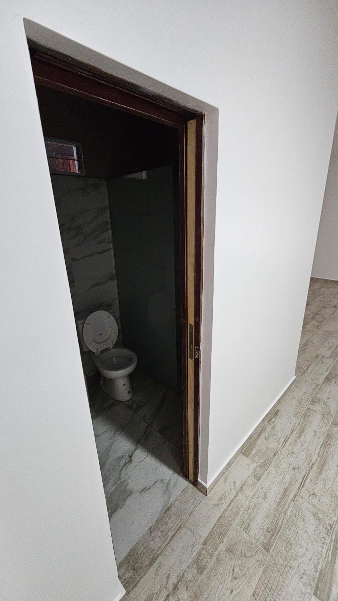 Casa 4 ambientes a estrenar con amplio galpon en el fondo