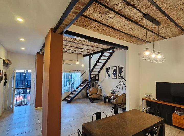 Casa 3 Ambientes Reciclada estilo Industrial