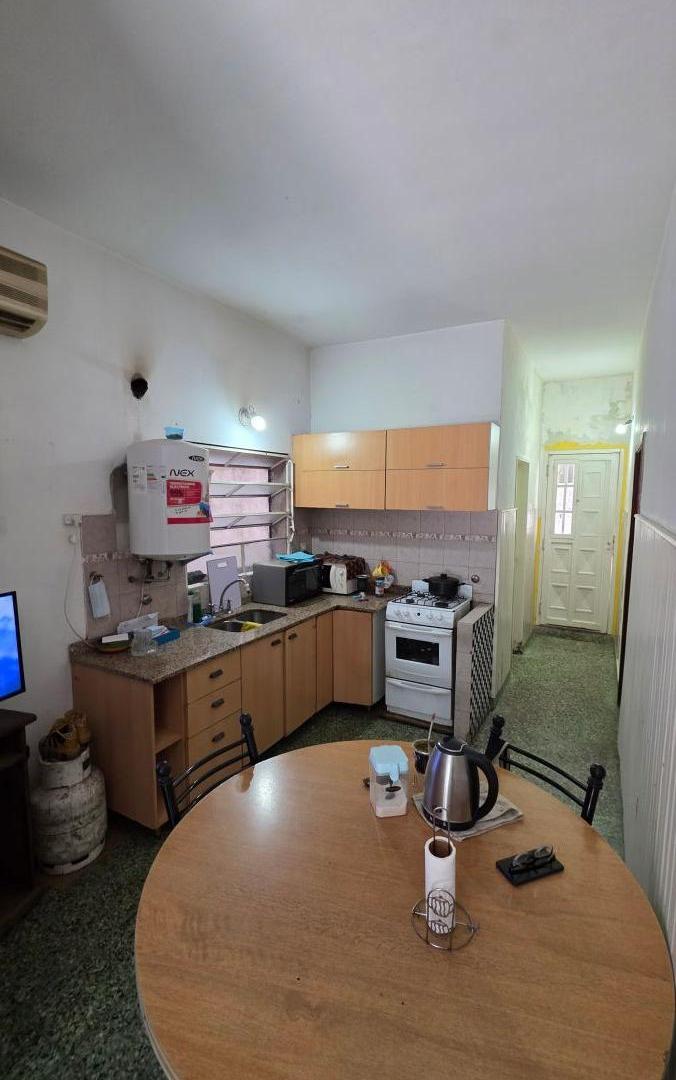 Foto de Depto. tipo Casa 3 amb. AL FRENTE | Valentín Alsina, imagen 2