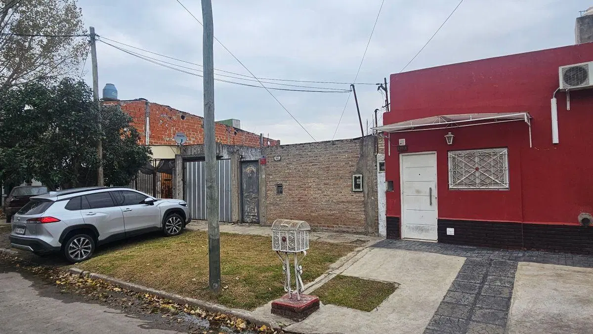 EXCELENTE GALPON en ALQUILER | 476 m2 en Lomas de Zamora 1