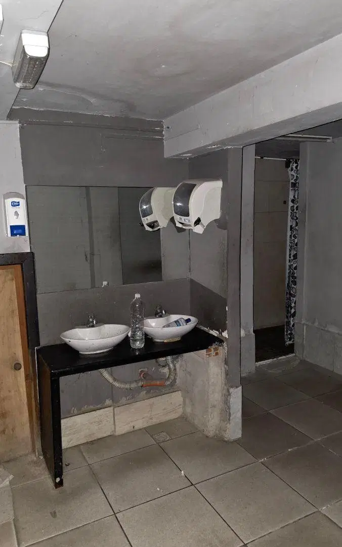 Local Comercial Inmejorable Ubicacion 5