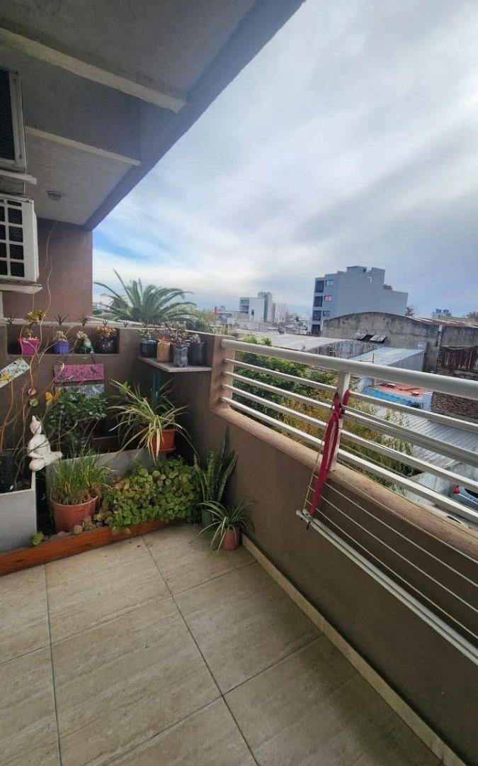 Foto de DEPARTAMENTO 2 AMBIENTES CON BALCÓN EN LANÚS OESTE, imagen 3