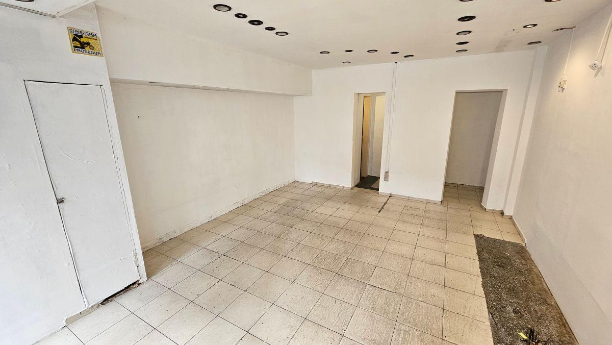 Foto de LOCAL COMERCIAL EN UBICACIÓN ESTRATÉGICA - LANÚS OESTE, imagen 4