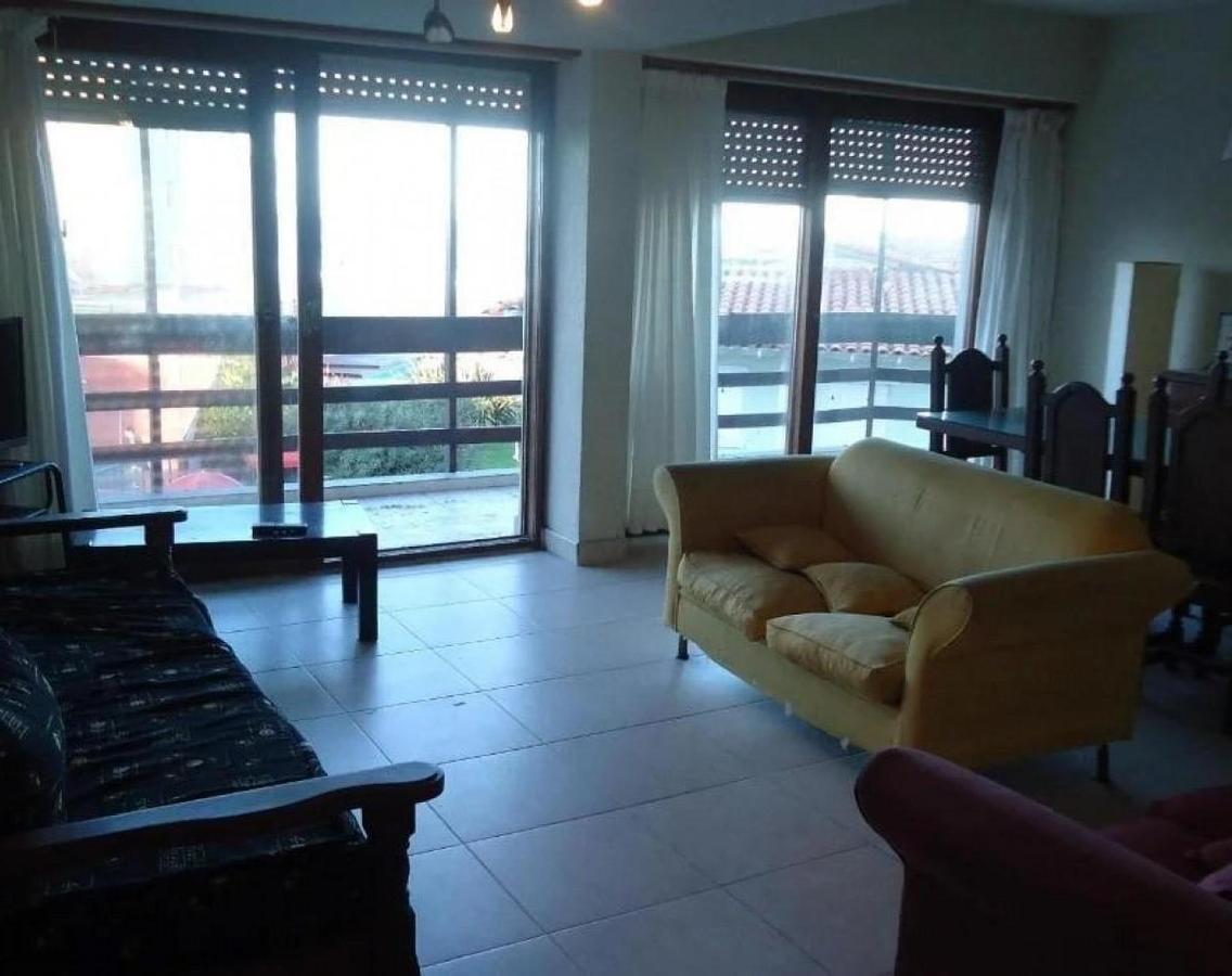 Foto de Dpto con 3 dormitorios cochera y baulera en venta a 1 cuadra del mar, imagen 2