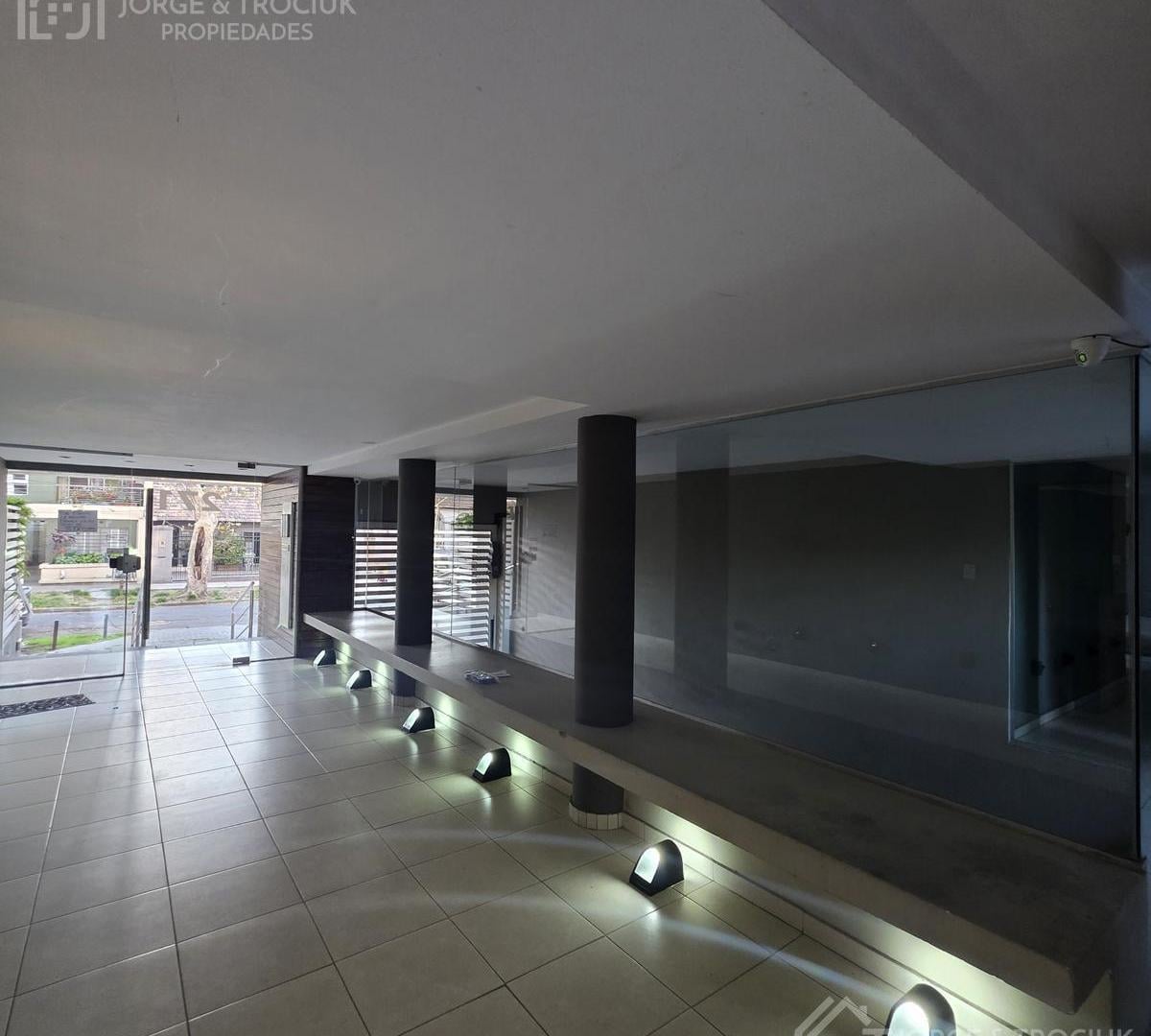 Foto de Apto Credito -Depto 3 Ambientes al frente con cochera y baulera, imagen 5