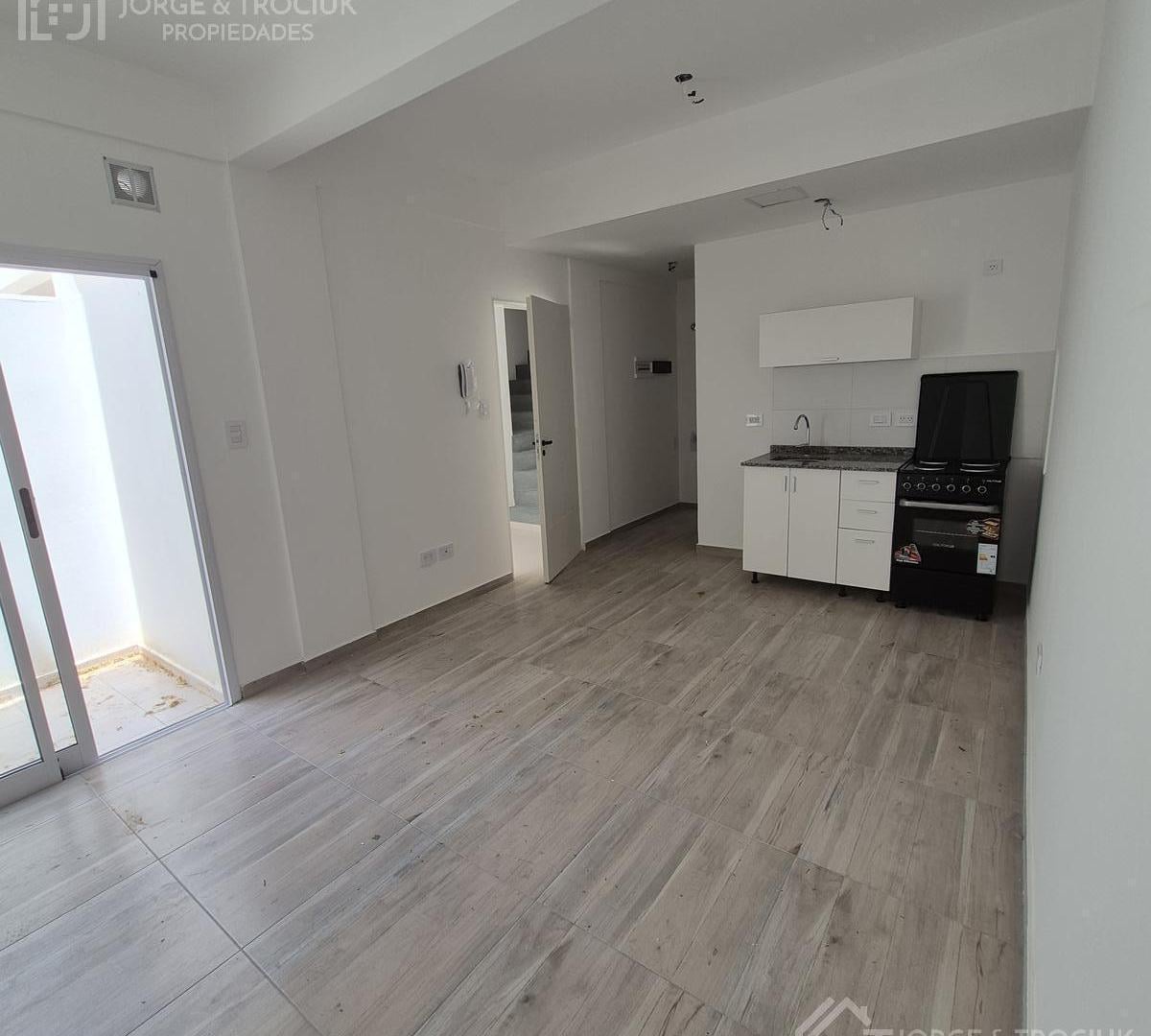 Foto de Monoambiente con patio - A estrenar - Apto profesional, imagen 3