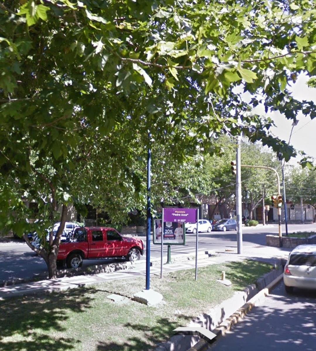 Local comercial en godoy cruz