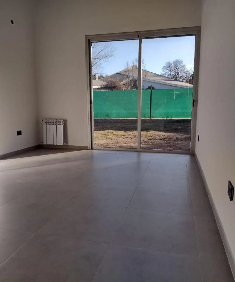 Casa a estrenar en Chacras de coria 3