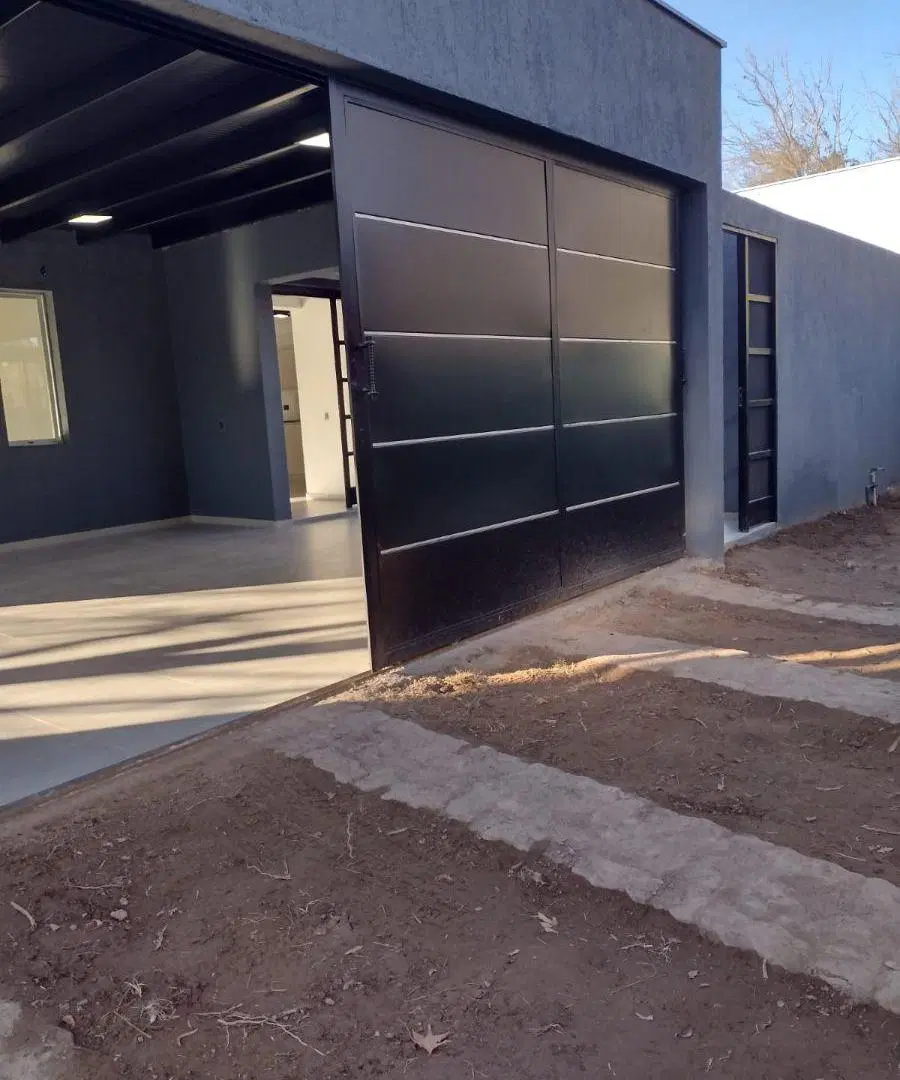 Casa a estrenar en Chacras de coria 2