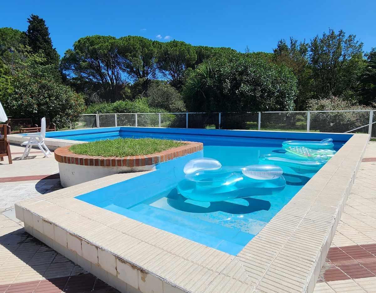 Venta de Imponente Casa Quinta en Mercedes B 3