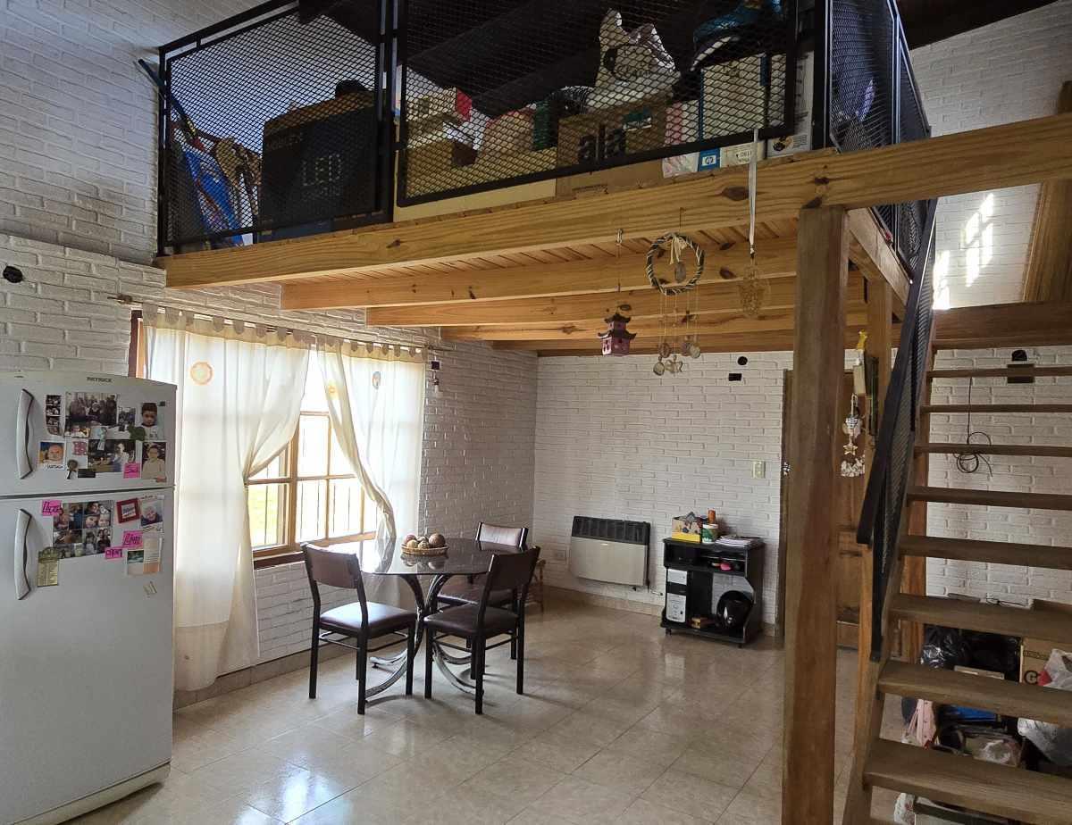 Venta de Casa en Gowland - Mercedes B 3