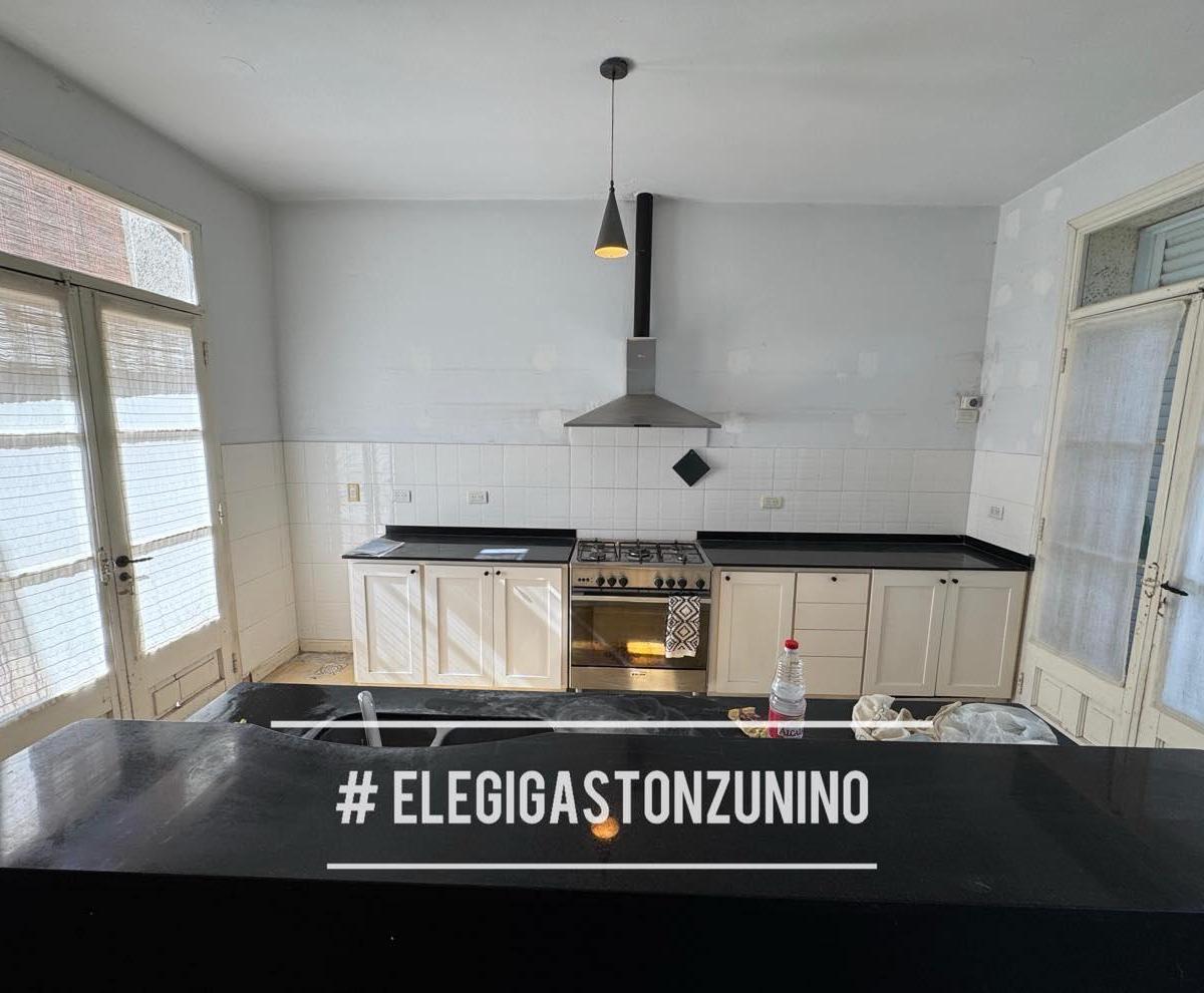 Venta de Casa Céntrica 4