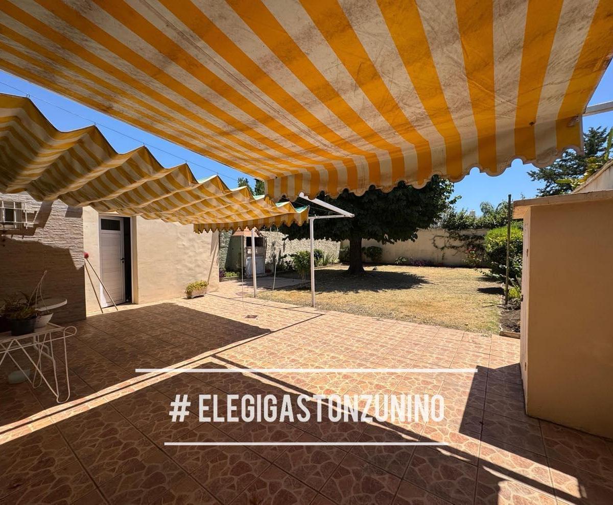 Venta de Casa en Calle 34 Entre 7 y 9 - Mercedes B 5