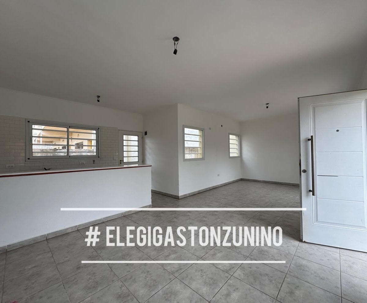 Venta de Duplex en Excelente Ubicación - Mercedes 1