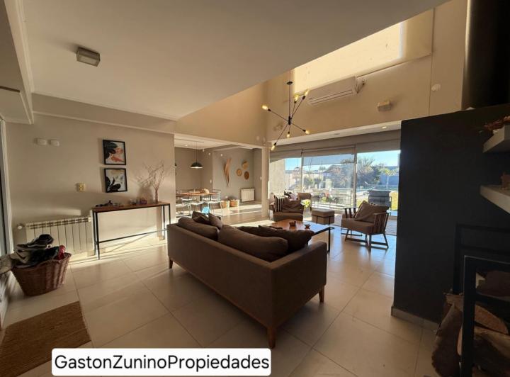 Venta de casa quinta en hermosa zona de Mercedes B 3