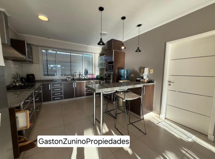 Venta de casa quinta en hermosa zona de Mercedes B 2