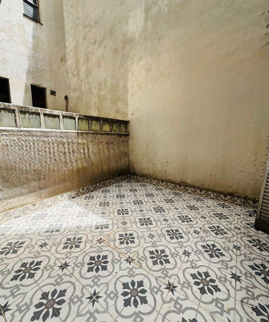 Foto de Venta departamento 3 ambientes Monserrat de Categoría. al Frente, imagen 5