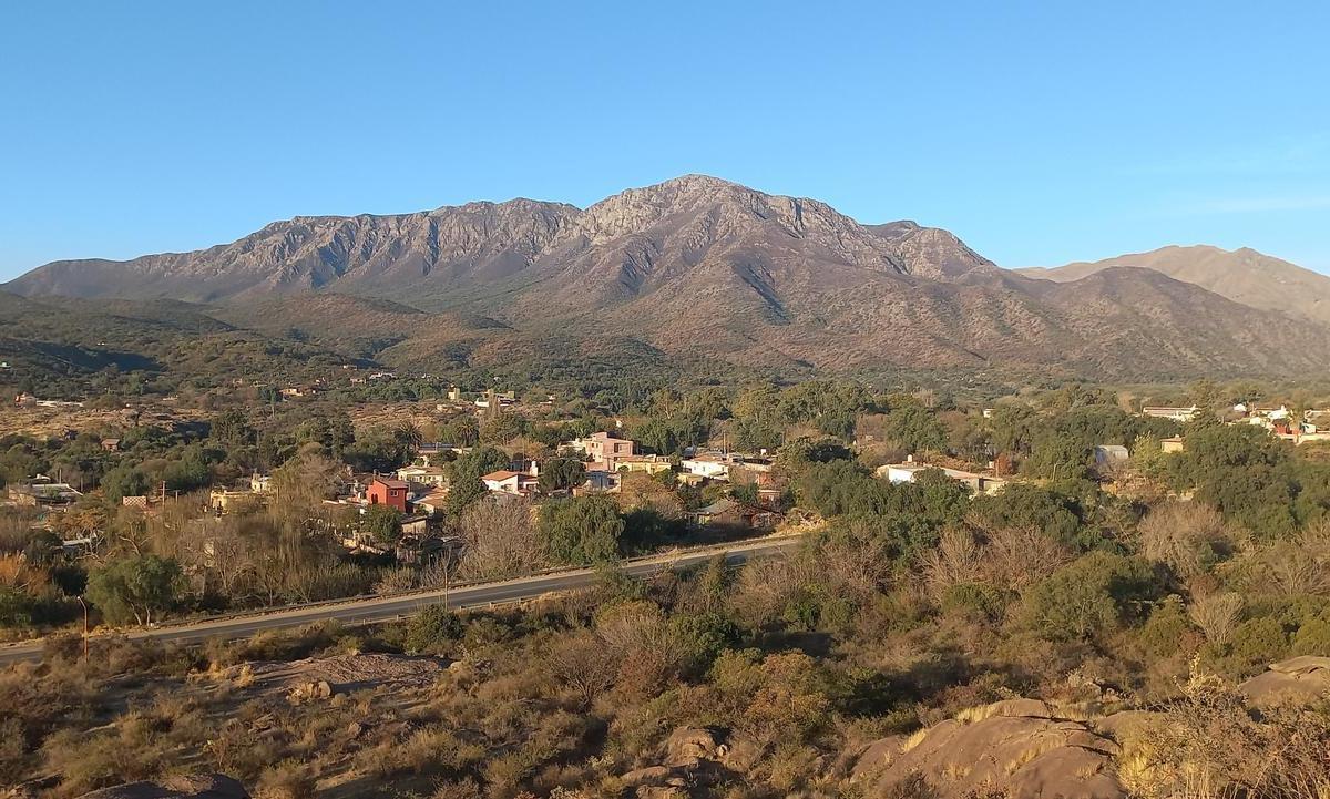 Terreno de 5 Hectares en Ingreso a Capilla del Monte 1