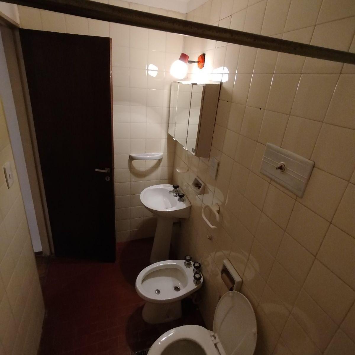 Departamento con cochera sobre Cañada (Centro de Cordoba)