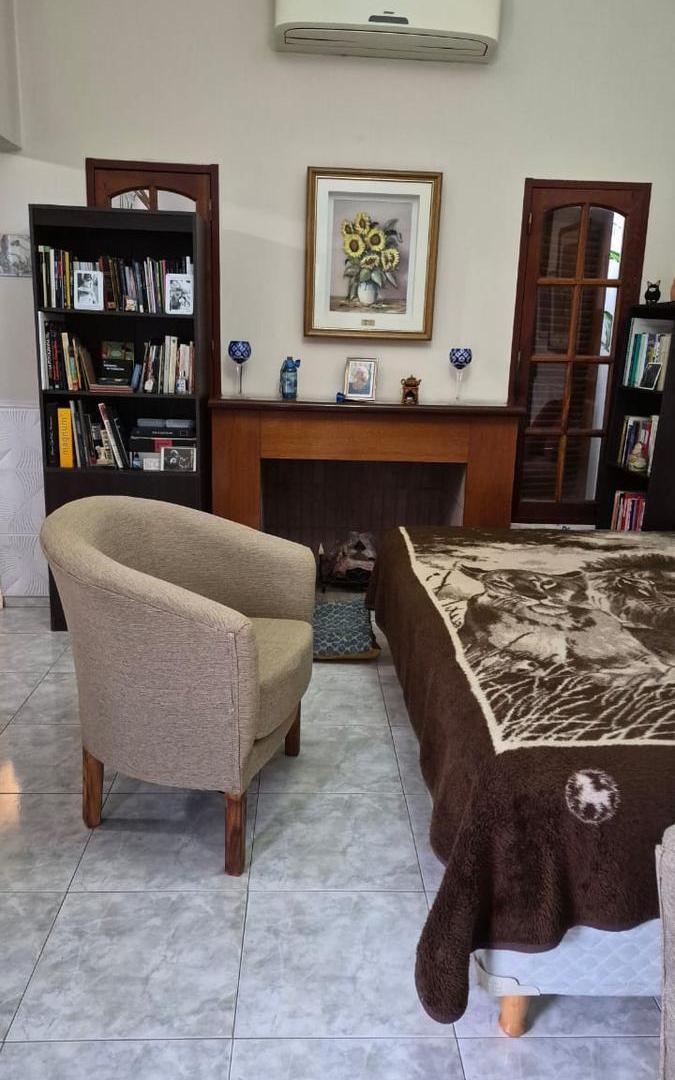 Foto de Casa con depto en barrio ayacucho, imagen 4